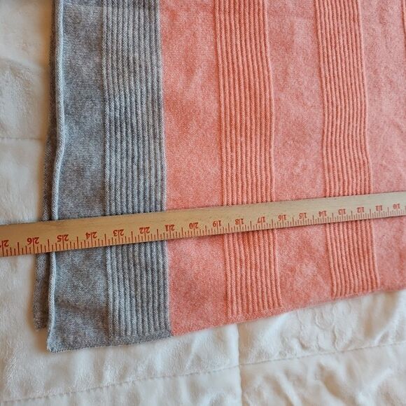 Kinross Cashmere Knit Poncho Sweater Women's Peach & Gray Pullover OS 104647 - Picture 4 of 6
